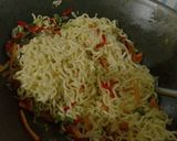 Foto langkah ke 3 dari resep Arem² Mie pedas mantab!!.