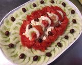 Une image de l'étape 6 de Salade de concombre aux tomates,olives et fromage frais.
