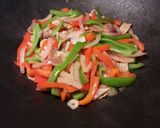 Foto del paso 6 de la receta Salteado de verduras con fideos de arroz, al estilo asiático