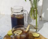 Foto langkah ke 7 dari resep Teh Madu Sereh Jeruk Nipis.
