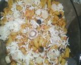 A picture of step 5 of Mexican cheese pasta.