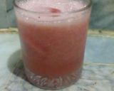 A picture of step 2 of Strawberry Grapefruit juice.