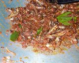 Foto langkah ke 6 dari resep SAMBAL TERI PEDAS - Cocok Untuk Nasi Angkringan, Nasi Uduk, dll.