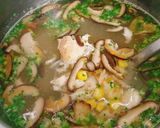 A picture of step 9 of Mixed Crab Soup.