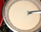 A picture of step 1 of Kesar pista mousse.