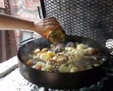 Foto del paso 6 de la receta: Pata de cordero al Malbec, papas, champiñones al disco