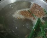Foto langkah ke 4 dari resep Kuah Bakso Tulang Iga.