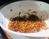 Hình bước làm 3 của món Ruốc nấm đùi gà chay