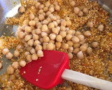 Foto del paso 2 de la receta: Arroz con atún y garbanzos
