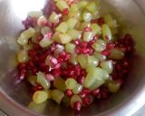 A picture of step 4 of Mixed fruit raita.