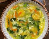 Gambar langkah 9 resipi Sup Sayur Tofu Telur.