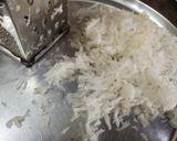 A picture of step 2 of मूली का पंराठा.