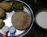 उकडलेल्या बटाट्याचे रायते 😋(उपवासासाठी) (batatyche rayte recipe in marathi) रेसिपी स्टेप 2 फोटो 