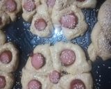 A picture of step 15 of Sausage flower bread.