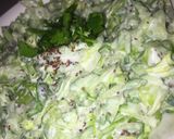 صورة لخطوة 4 من وصفة سلطه خيار خس بالصوص🥒😋