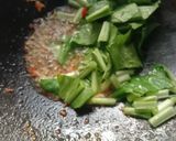 Foto langkah ke 4 dari resep Seblak Mie Baso Telur.