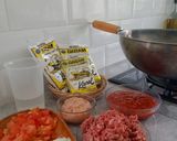 Foto langkah ke 1 dari resep Macaroni bolognese.