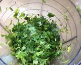 ભજીયાની ગ્રીન ચટણી(Green Chutney recipe in Gujarati) રેસીપી સ્ટેપ2ફોટો