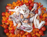 Foto del paso 4 de la receta: Arroz meloso con calabaza y marisco