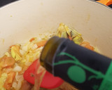 Foto del paso 1 de la receta: Arroz con bacalao y gambas