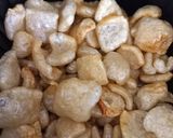 Foto del paso 2 de la receta: Cortezas de cerdo fritas en freidora de aire (Cosori)