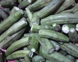 A picture of step 1 of Karahi bhindi.