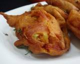 Tomato Kasuri Methi Pakoras recipe step 4 photo