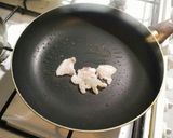 Hình bước làm 6 của món Bánh xèo (bánh crêpes Việt)