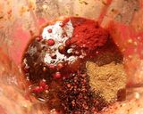 Foto del paso 3 de la receta: Jurellillos blancos con charmela picante y alcaparras