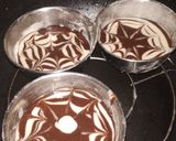 A picture of step 3 of Marble cup cakes.