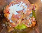 Foto del paso 1 de la receta Pollo en tiras salteado con col