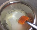 A picture of step 2 of Mango mousse.