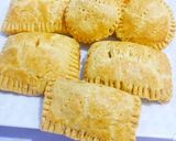 A picture of step 6 of African Chicken Pie.