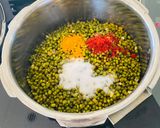 A picture of step 2 of Chhuta mung beans.