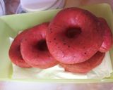 Foto langkah ke 3 dari resep Donat buah naga. lembut.