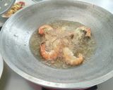 รูปขั้นตอนการทำที่ 4 ของ กุ้งคั่วพริกเกลือ
