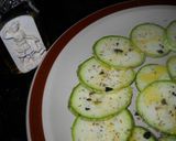 Foto del paso 4 de la receta: Zucchini en rodajas (carpaccio o ceviche de calabacín)