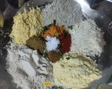 A picture of step 1 of Multigrain Mint Khakhra.