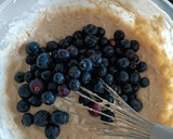 Foto del paso 3 de la receta: Bizcocho de plátano y arándanos sin gluten ni mantequilla