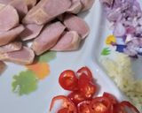 Foto langkah ke 2 dari resep Tumis Fusili Sosis.