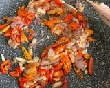 Foto langkah ke 1 dari resep Spicy chicken thai basil/kemangi.