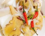 Hình bước làm 2 của món Mực Hấp Gừng