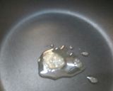 A picture of step 2 of Lauki ki sabzi.