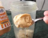 A picture of step 1 of Banana and coffee drink.