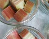Individual rhubarb and strawberry crumble recipe step 1 photo