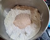Foto del paso 1 de la receta: 🥐Medialunas veganas, aptas aplv, huevo