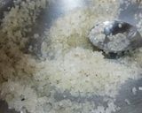 A picture of step 2 of Makhandi Halwa.
