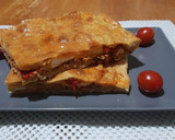 Foto del paso 4 de la receta: Empanada de carne picada con pimiento de piquillo