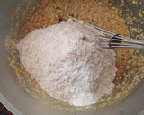 Foto del paso 1 de la receta: Galletitas integrales de naranja y coco