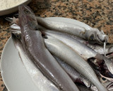 Foto del paso 1 de la receta: Pescadillas fritas como las ha hecho siempre “La Bis”